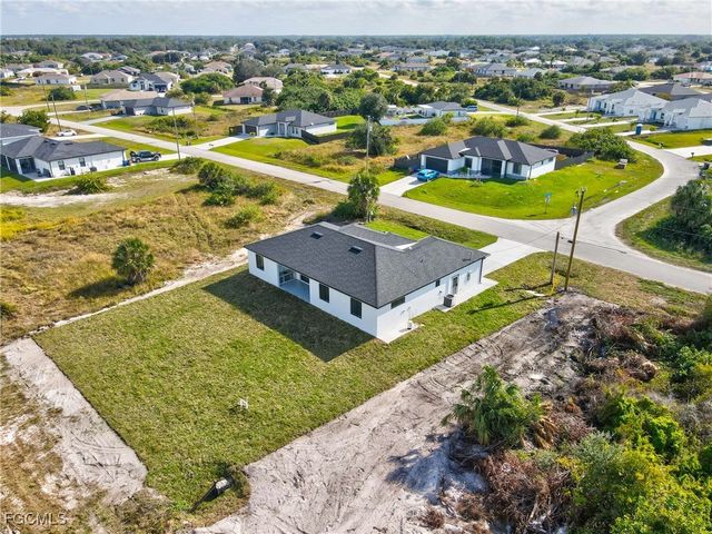 321 Peerless ST, Lehigh Acres, FL 33974