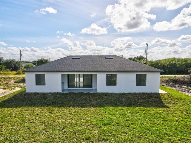 321 Peerless ST, Lehigh Acres, FL 33974