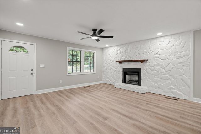 438 Punkintown Road, Villa Rica, GA 30180