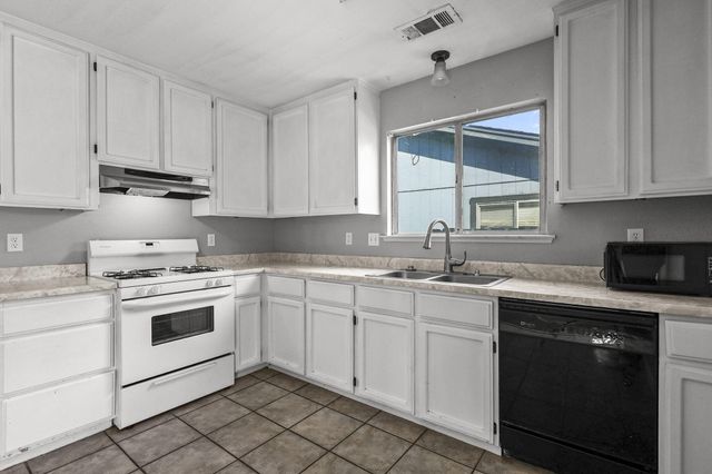 3329 Yokum Road, Cottonwood, CA 96022