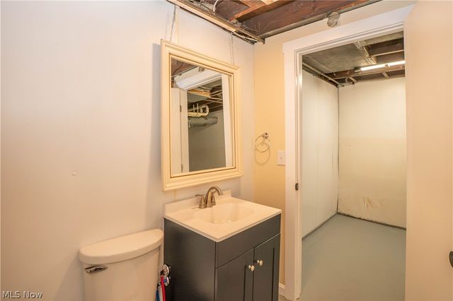 216 6th Street NE, North Canton, OH 44720