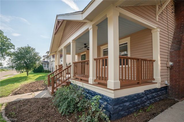 216 6th Street NE, North Canton, OH 44720