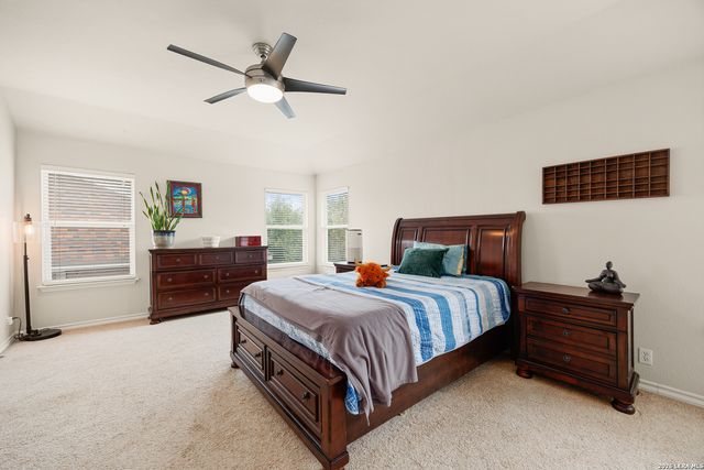 951 Persian, San Antonio, TX 78260