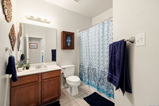951 Persian, San Antonio, TX 78260