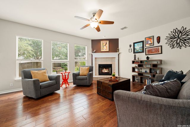 951 Persian, San Antonio, TX 78260