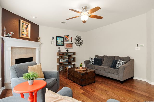 951 Persian, San Antonio, TX 78260