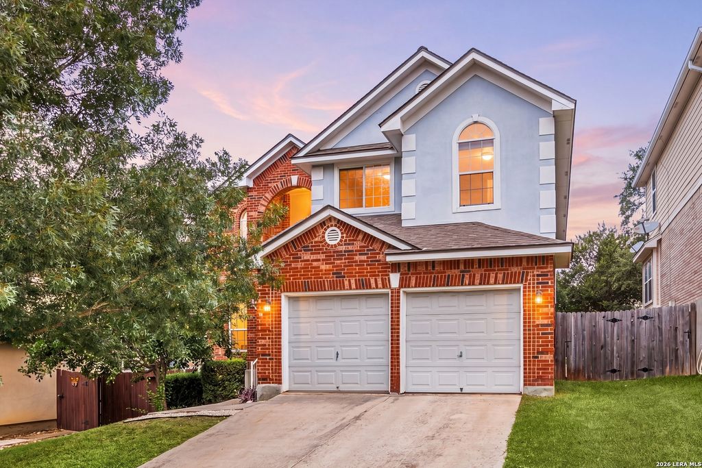 951 Persian, San Antonio, TX 78260