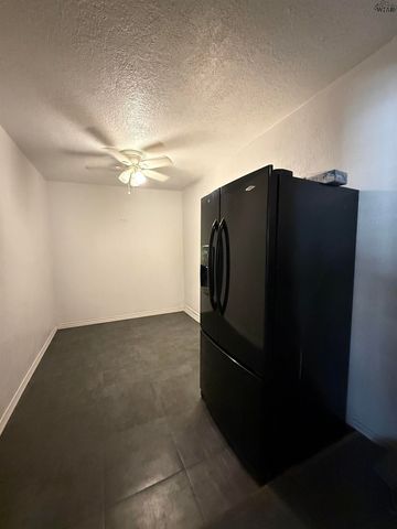 4810 LOVERS LANE, Wichita Falls, TX 76310