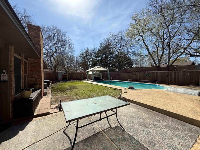 4810 LOVERS LANE, Wichita Falls, TX 76310