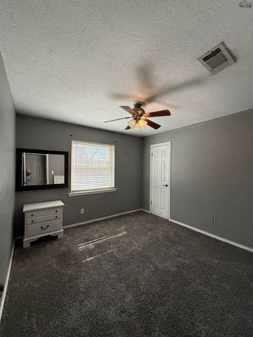 4810 LOVERS LANE, Wichita Falls, TX 76310