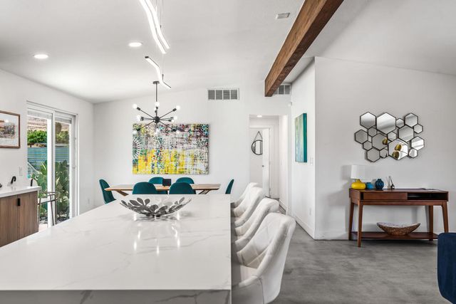 835 W Rosa Parks Road, Palm Springs, CA 92262