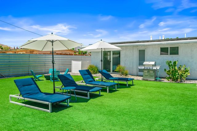 835 W Rosa Parks Road, Palm Springs, CA 92262