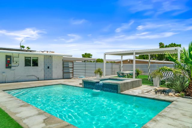 835 W Rosa Parks Road, Palm Springs, CA 92262