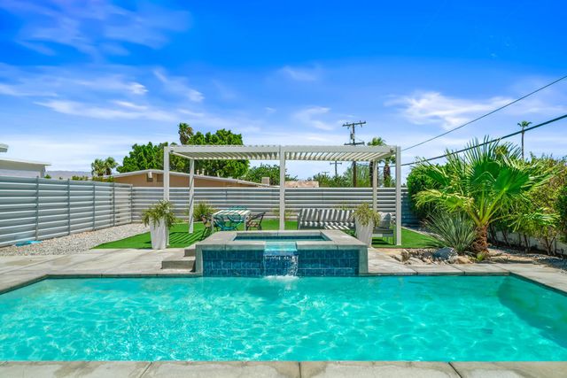 835 W Rosa Parks Road, Palm Springs, CA 92262