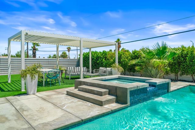 835 W Rosa Parks Road, Palm Springs, CA 92262