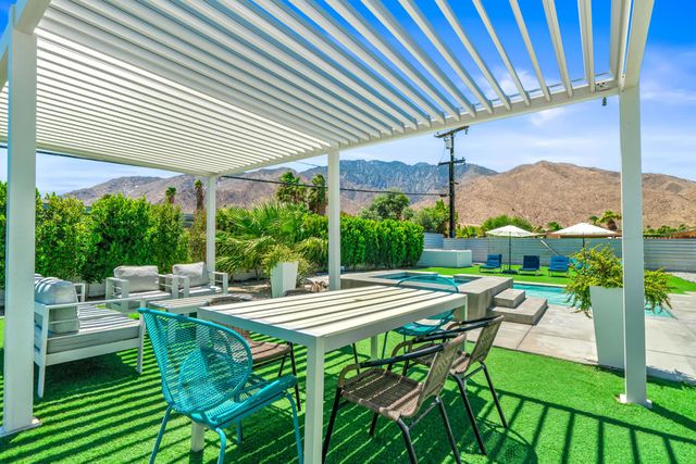 835 W Rosa Parks Road, Palm Springs, CA 92262