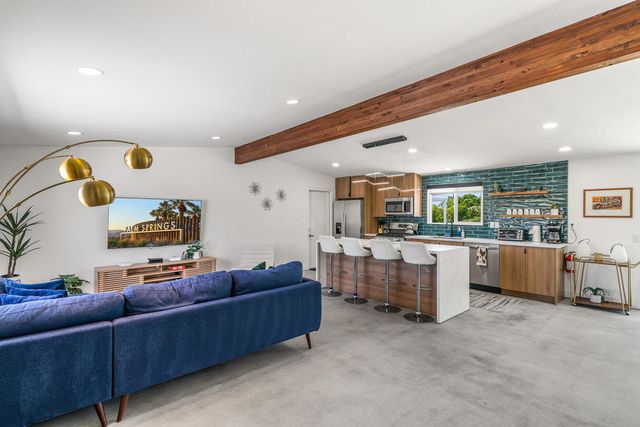 835 W Rosa Parks Road, Palm Springs, CA 92262