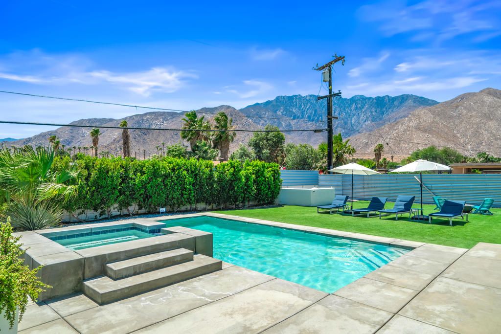 835 W Rosa Parks Road, Palm Springs, CA 92262