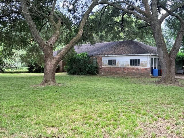 1921 Melody Lane, Richmond, TX 77406
