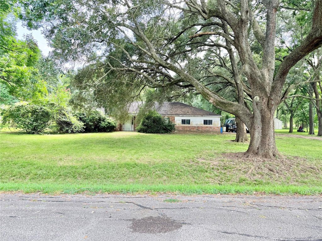 1921 Melody Lane, Richmond, TX 77406
