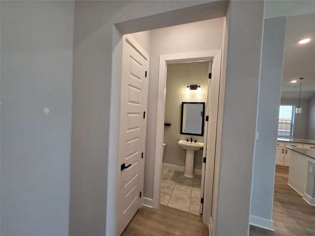 1917 Cotton Creek Pass, Mckinney, TX 75071