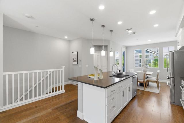 107 Infinity Way, Mountain View, CA 94043
