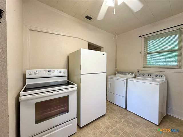 1015 N 3rd Street, Temple, TX 76501