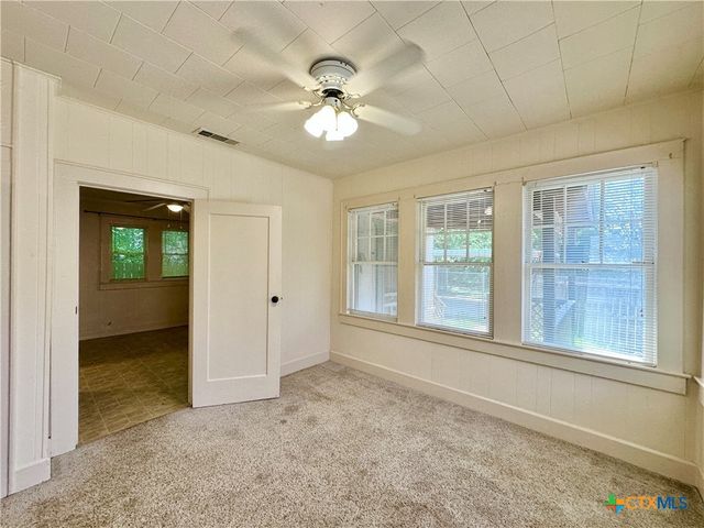 1015 N 3rd Street, Temple, TX 76501