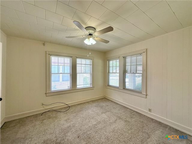 1015 N 3rd Street, Temple, TX 76501