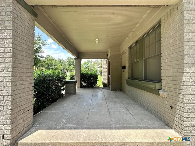 1015 N 3rd Street, Temple, TX 76501