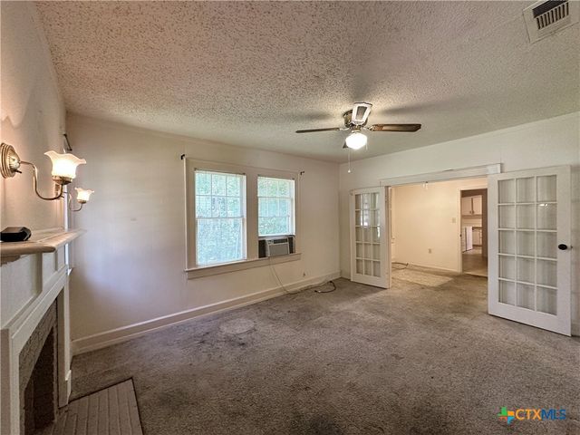 1015 N 3rd Street, Temple, TX 76501