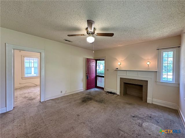 1015 N 3rd Street, Temple, TX 76501