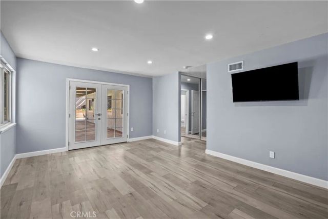 15559 Sorbonne, Sylmar, CA 91342