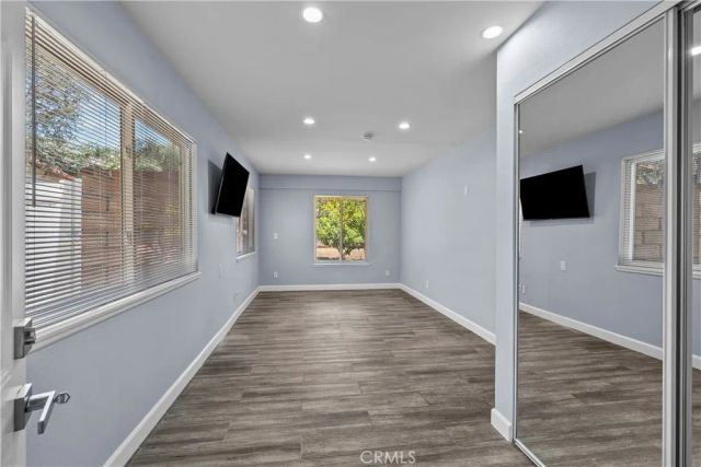 15559 Sorbonne, Sylmar, CA 91342