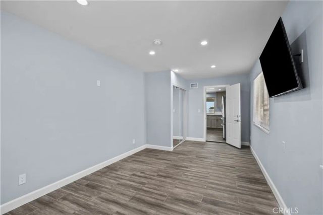 15559 Sorbonne, Sylmar, CA 91342