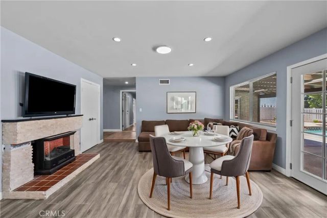 15559 Sorbonne, Sylmar, CA 91342