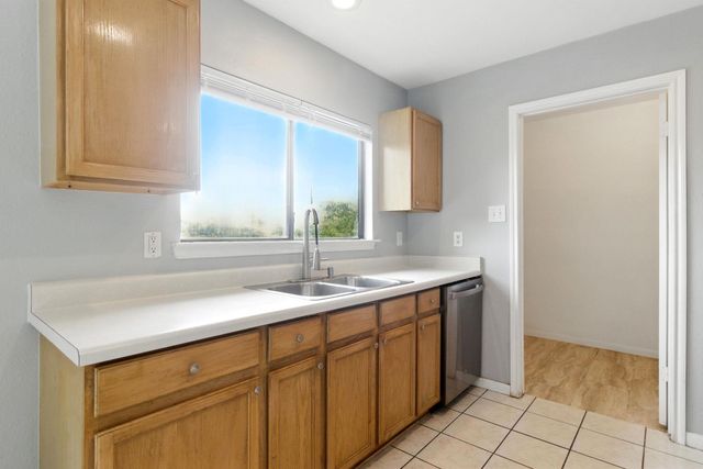2402 Glen Field DR, Cedar Park, TX 78613