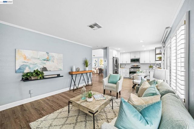 337 337 Trenton Cir, Pleasanton, CA 94566