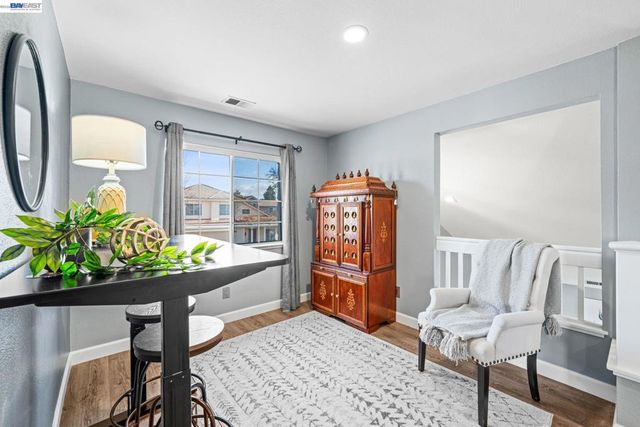 337 337 Trenton Cir, Pleasanton, CA 94566