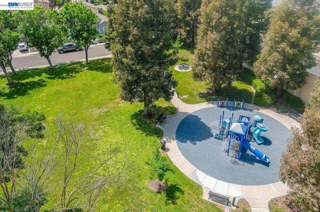 337 337 Trenton Cir, Pleasanton, CA 94566