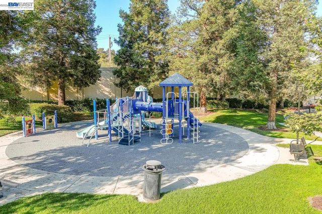 337 337 Trenton Cir, Pleasanton, CA 94566