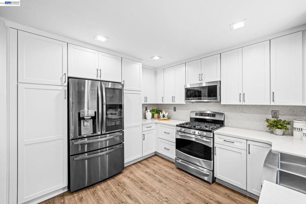 Image 19 of property listing at 337 337 Trenton Cir, Pleasanton, CA 94566