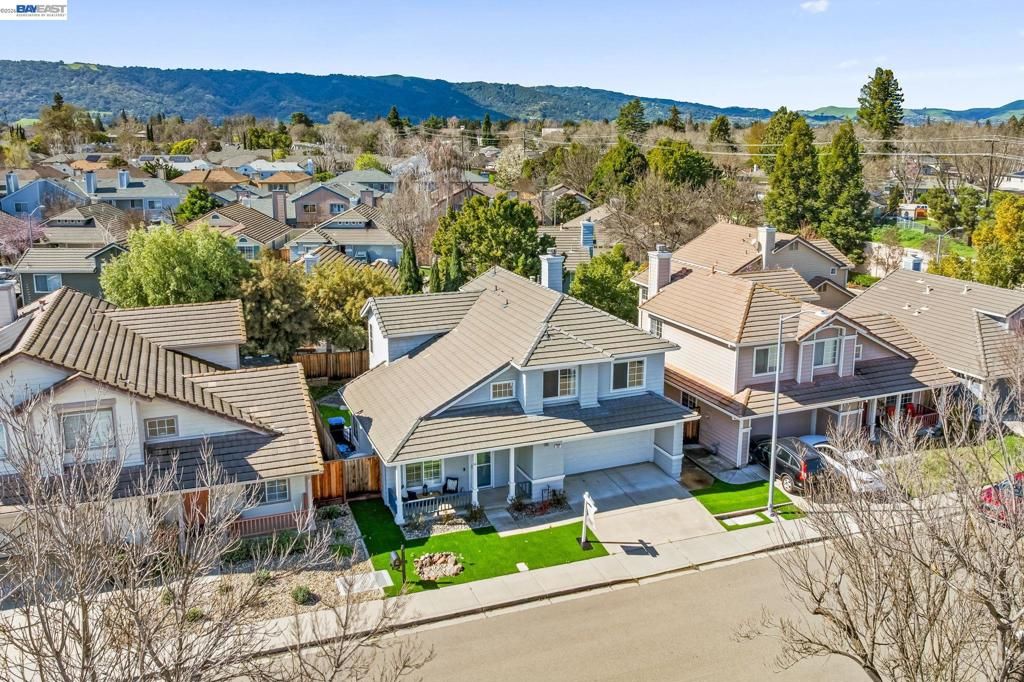 Image 36 of property listing at 337 337 Trenton Cir, Pleasanton, CA 94566