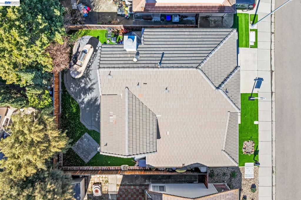 Image 37 of property listing at 337 337 Trenton Cir, Pleasanton, CA 94566