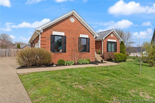 3143 Hibiscus Court, New Albany, IN 47150