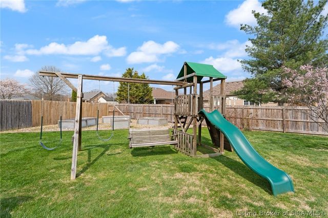 3143 Hibiscus Court, New Albany, IN 47150