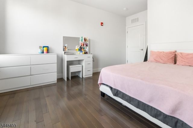 90 Clinton Ave 407, Newark City, NJ 07114