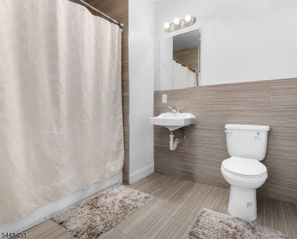 90 Clinton Ave 407, Newark City, NJ 07114