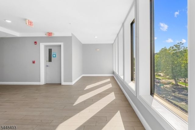 90 Clinton Ave 407, Newark City, NJ 07114