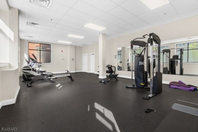 90 Clinton Ave 407, Newark City, NJ 07114